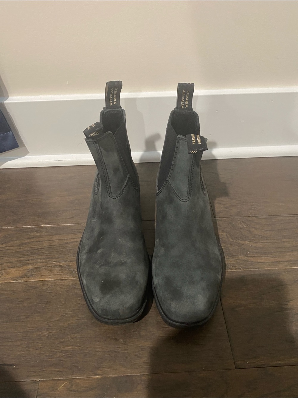 Blundstone Gray Chelsea Ankle Boots - Women's Pull-On Booties - Picture 4 of 4